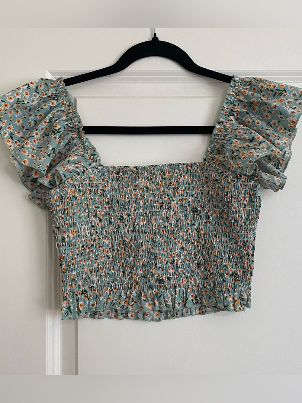 Lulu's Sage Green Smocked Floral Ruffle Sleeve Crop Top